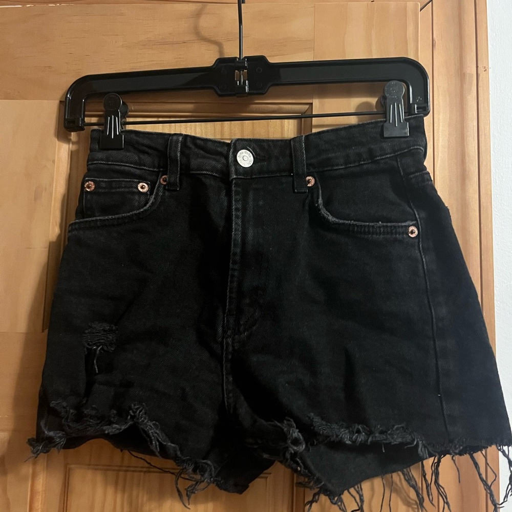 Zara Black Frayed Hem Jean Shorts